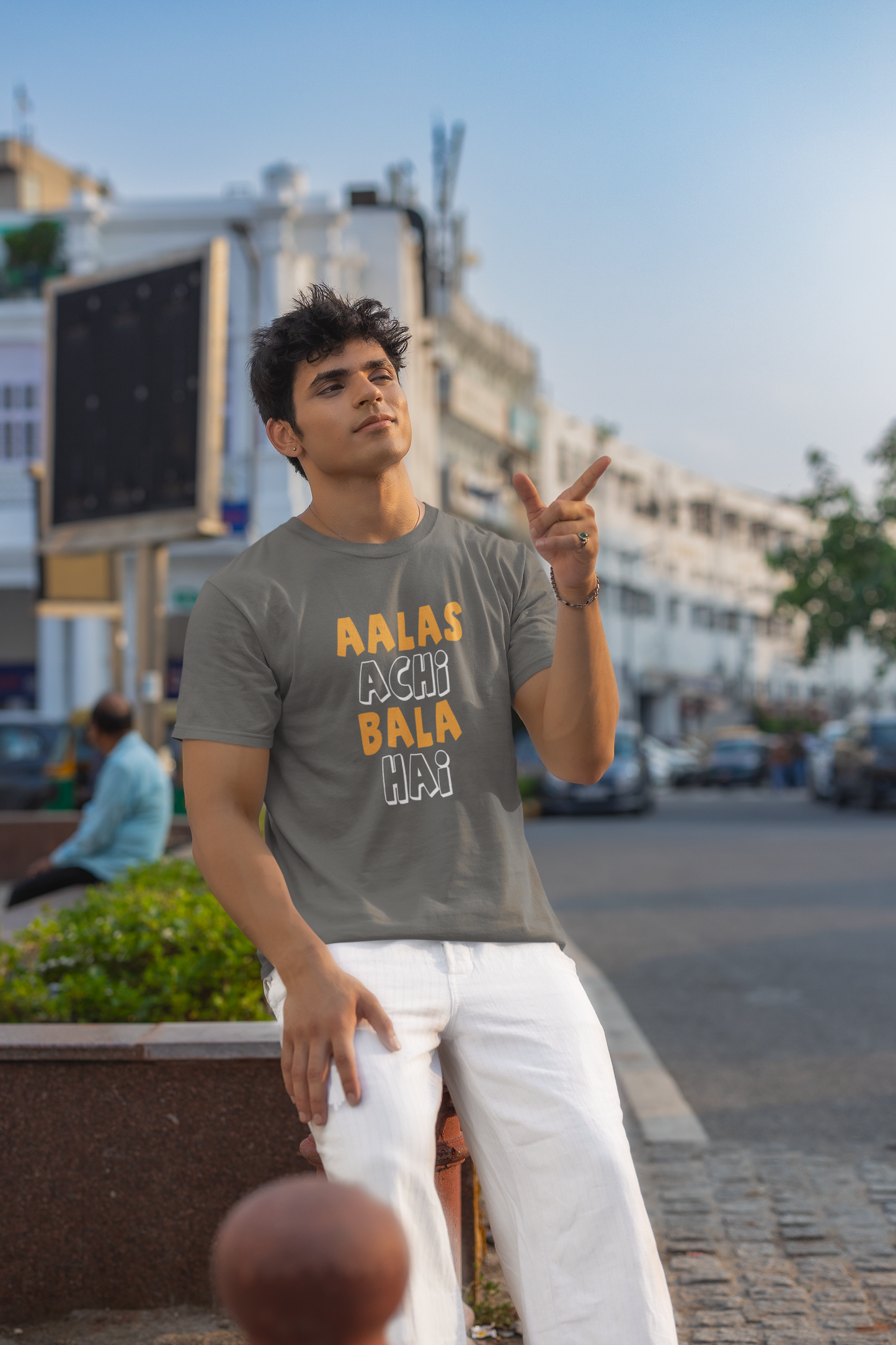 Typography Classic T-Shirt ALAS M-1