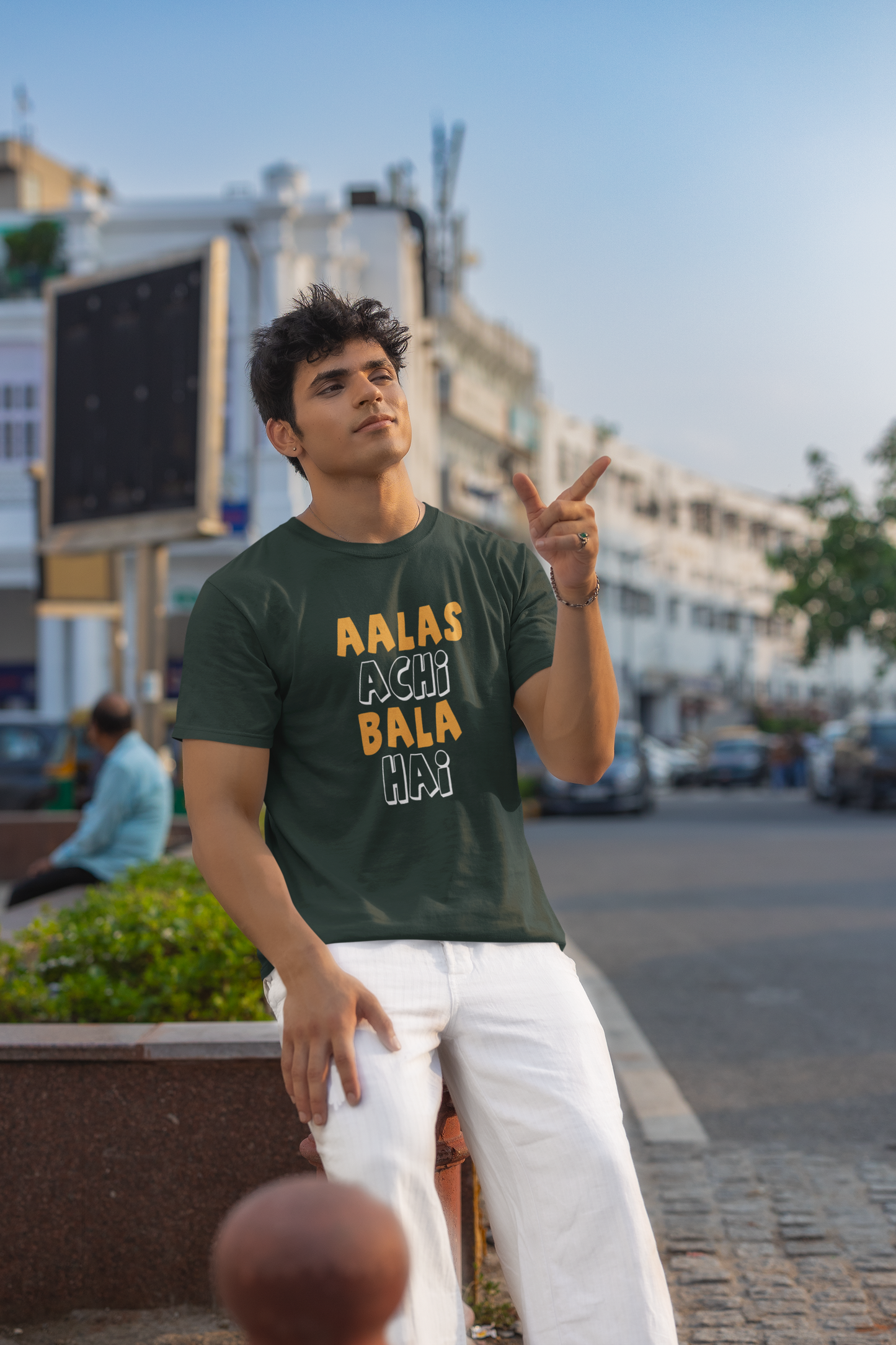 Typography Classic T-Shirt ALAS M-1