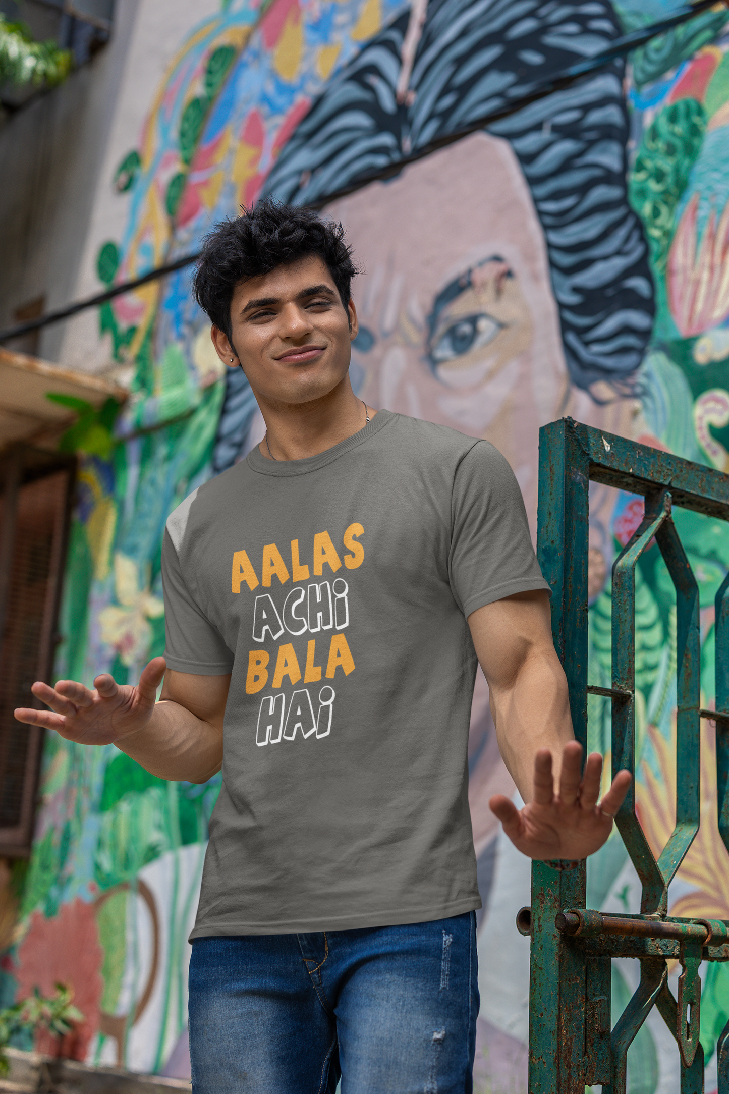 Typography Classic T-Shirt ALAS M-1